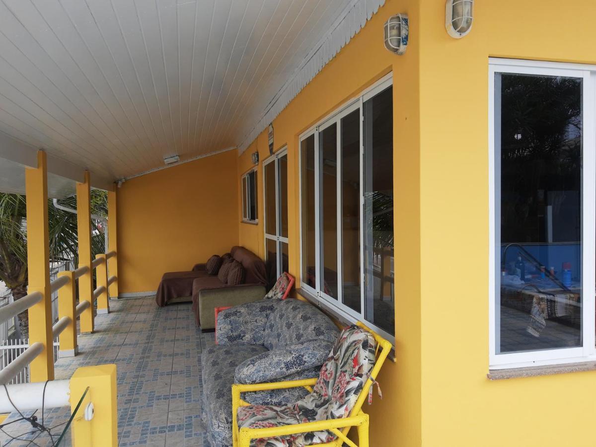 Mansao Ouro Verde Vlc Frente Para O Mar Com Piscina Piçarras Εξωτερικό φωτογραφία