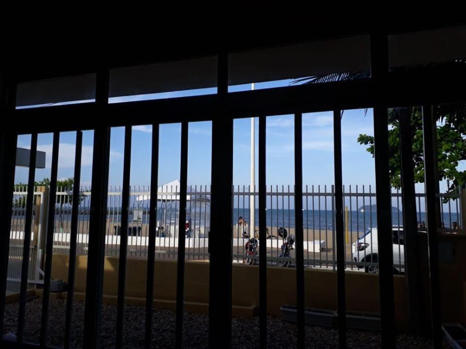 Mansao Ouro Verde Vlc Frente Para O Mar Com Piscina Piçarras Εξωτερικό φωτογραφία