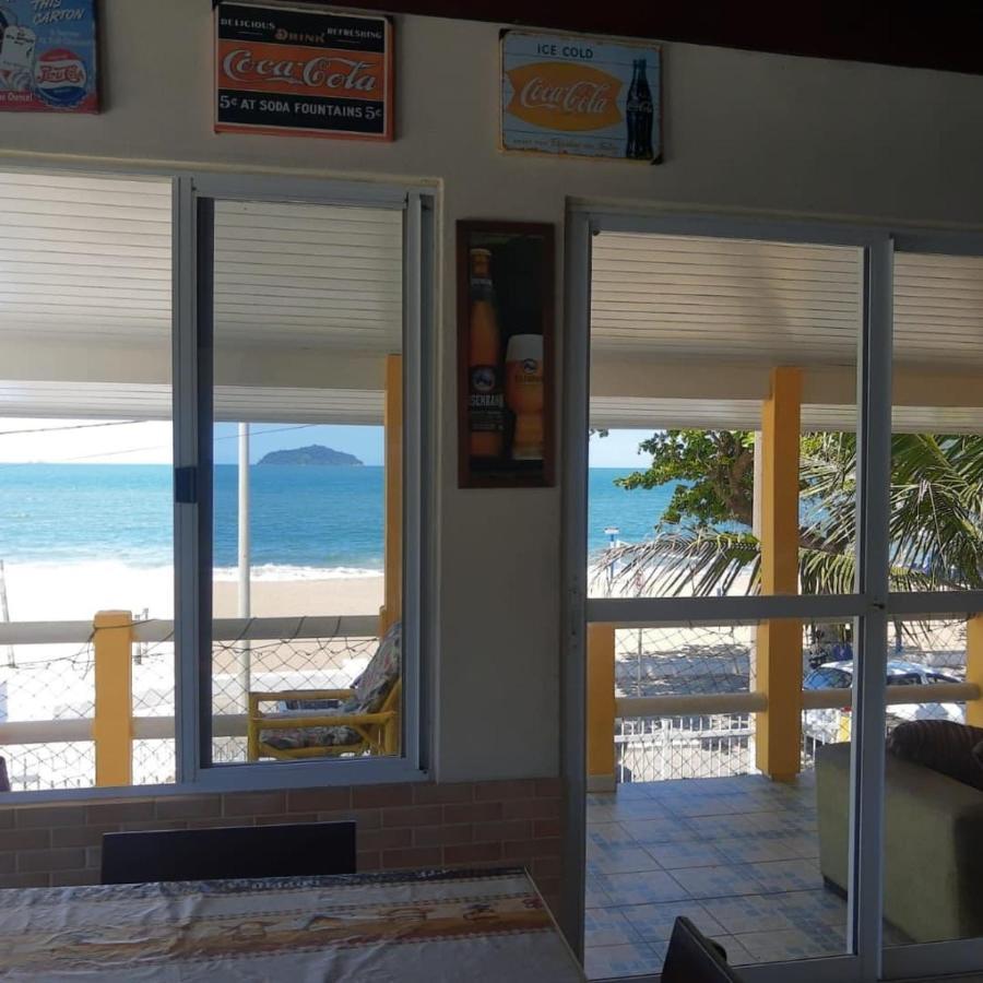 Mansao Ouro Verde Vlc Frente Para O Mar Com Piscina Piçarras Εξωτερικό φωτογραφία